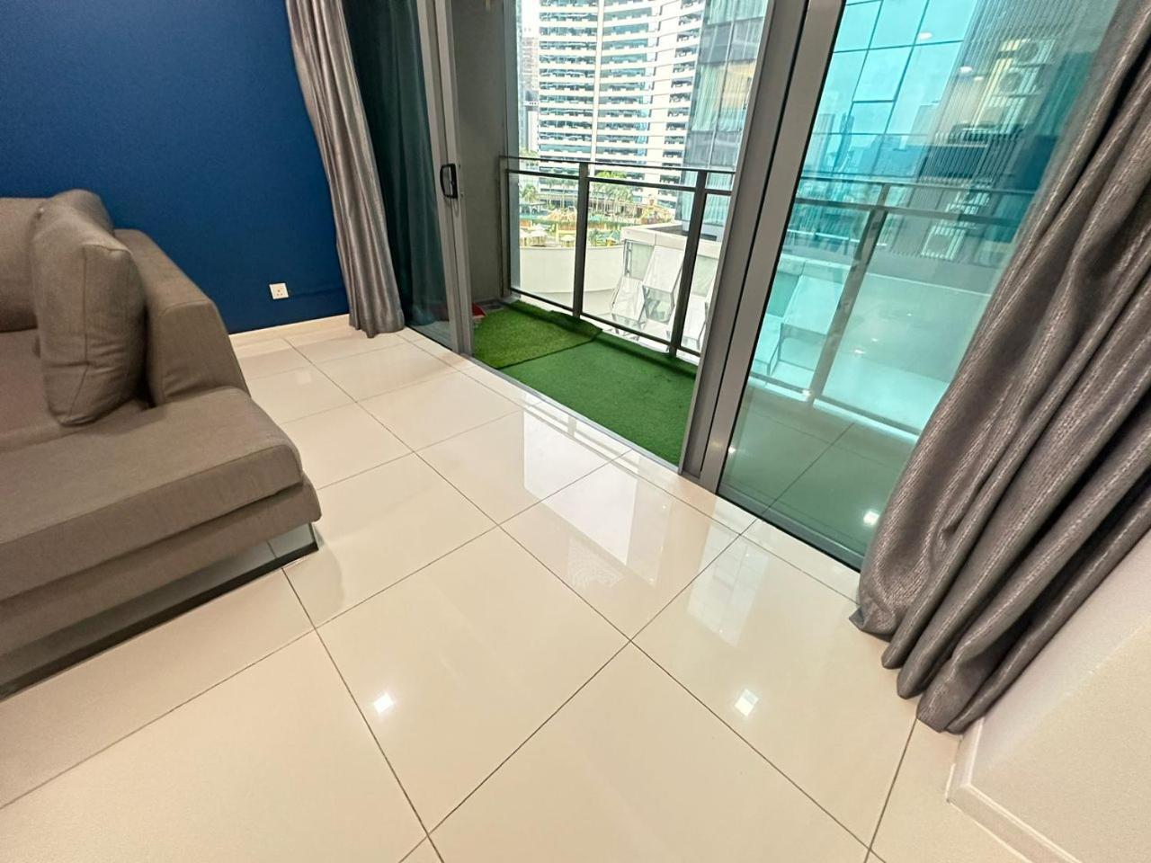Mercu Summer Suites Klcc By Ab Kuala Lumpur Exteriör bild